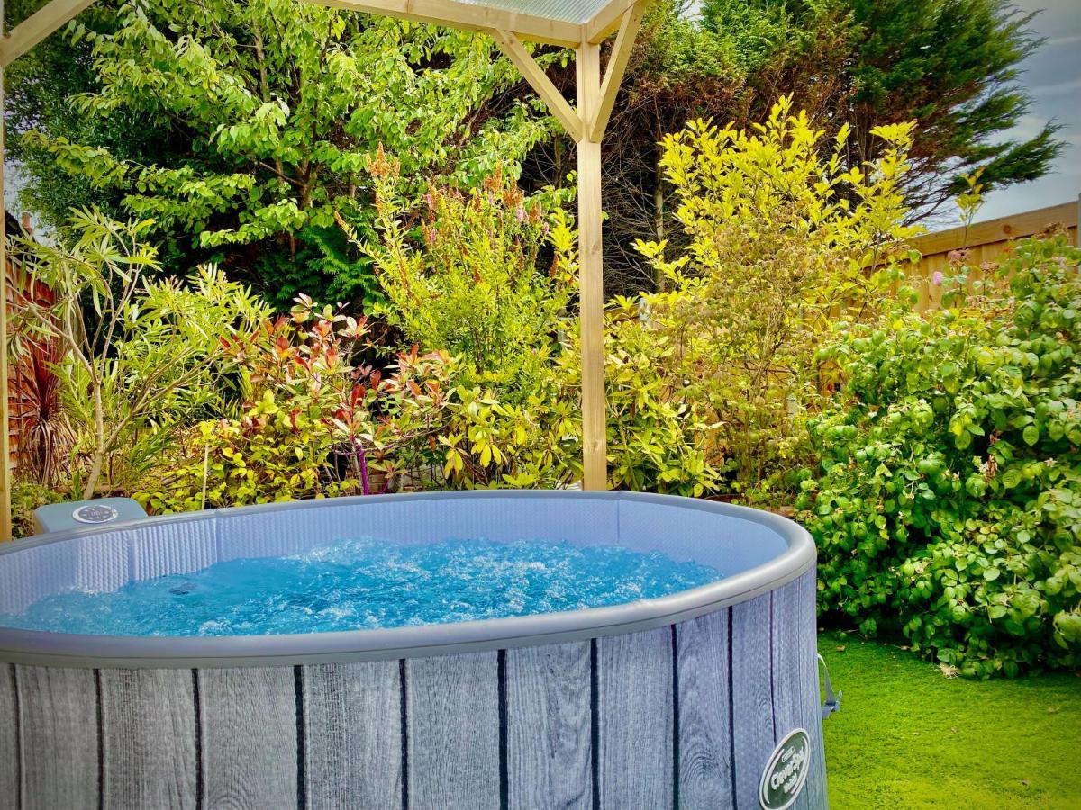 Remarkable 3-Bed Hot Tub House In Μπλάκπουλ Εξωτερικό φωτογραφία